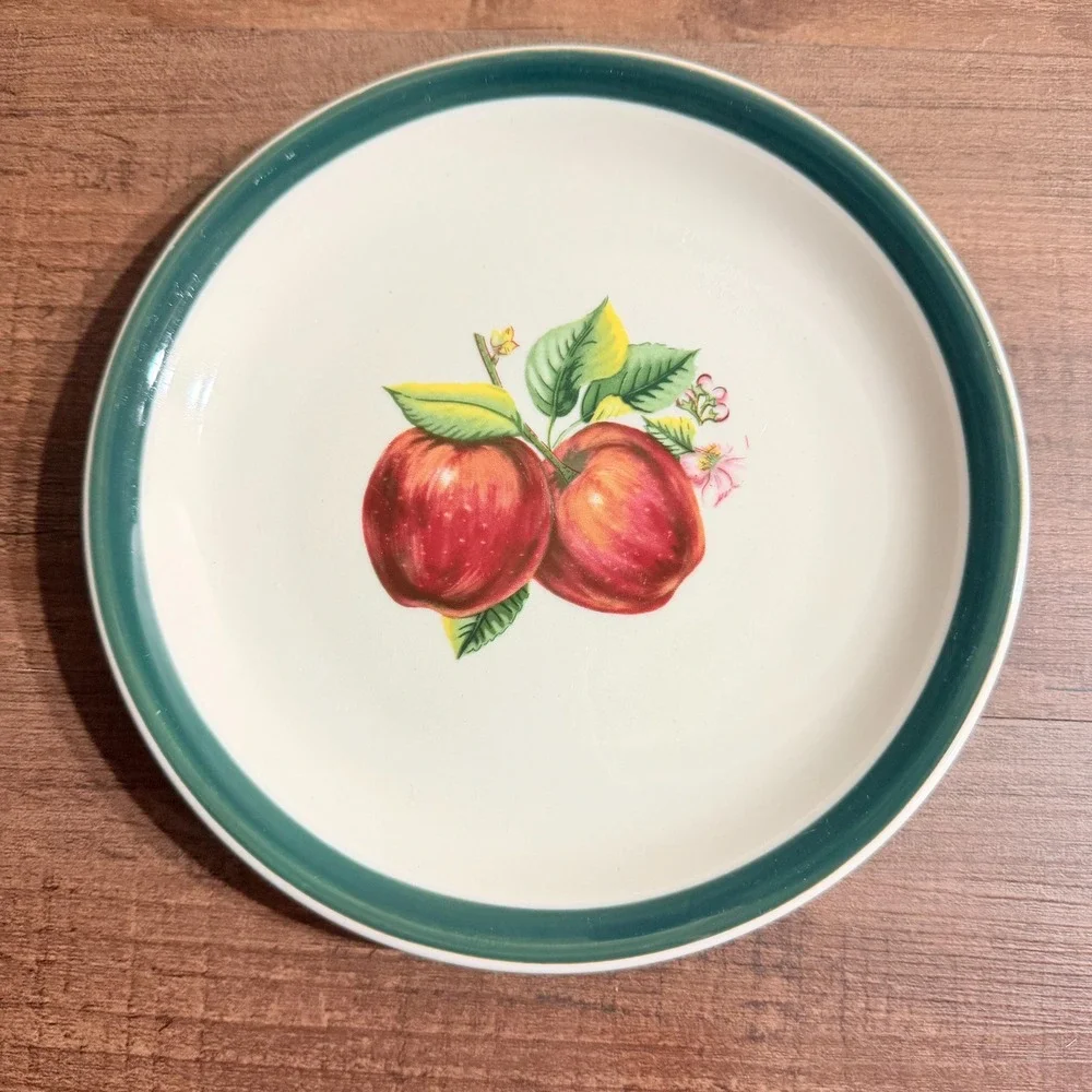 4 VTG Apple Salad Plates 7